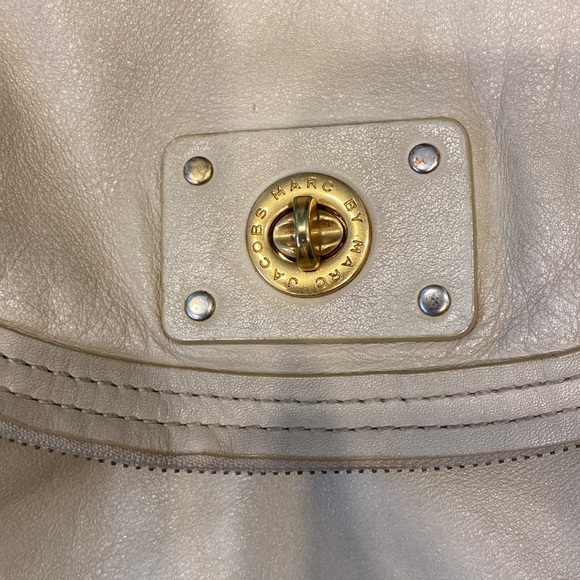 Cream Marc by Marc Jacobs crossbody Purse - Picture 3 of 16